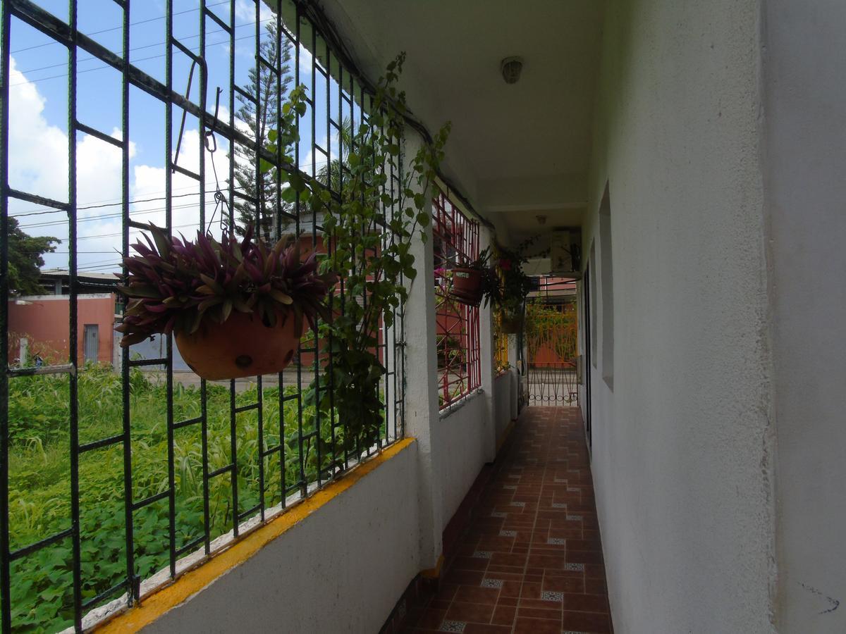 Posada Miss Joyce House San Andrés 外观 照片